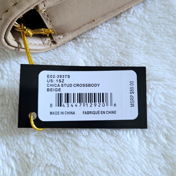 bebe Chica👩 Stud Crossbody Bag in Beige - NWT - Picture 16 of 16